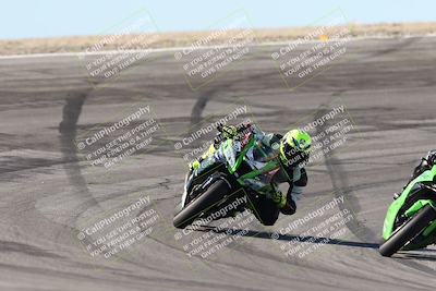 media/Jan-15-2026-Racers Edge (Thu) [[dfebeb70ab]]/3-B Group/Session 2 (Bowl Exit)/